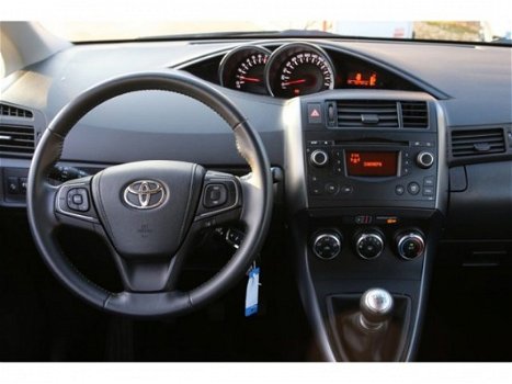 Toyota Verso - 1.6 VVT-I COMFORT 132pk (5P) Comfort, Benzine 132 PK, 5-deurs - 1