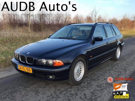 BMW 5-serie Touring - 528i Executive - 1