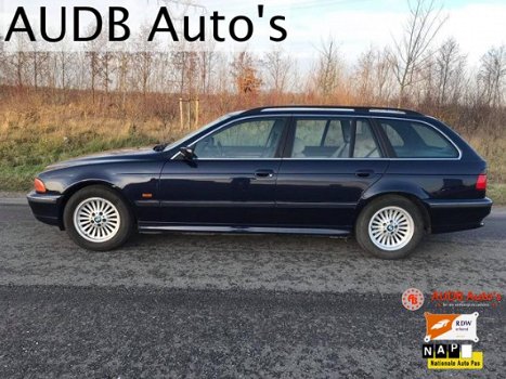 BMW 5-serie Touring - 528i Executive - 1