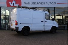 Mercedes-Benz Sprinter - 208 CDI 2.2 300 | Laadruimte betimmering | Imperiaal met trap | Nette bus |