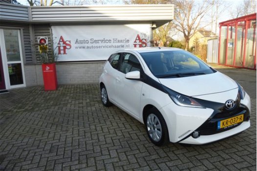 Toyota Aygo - 1.0 VVT-i x-play - Eerste eigenaar auto . Orginele Nederlandse auto - rookvrij - achte - 1