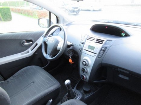 Toyota Yaris - 1.3 VVT-i (Airco) - 1