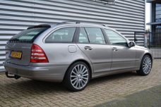 Mercedes-Benz C-klasse Combi - 180 K. Automaat Topstaat/Dealer onderhouden