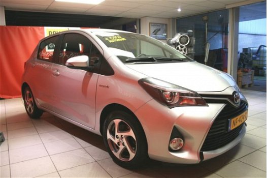 Toyota Yaris - 1.5 Full Hybrid Trend Automaat, Nav, A. Cam, AEB, - 1