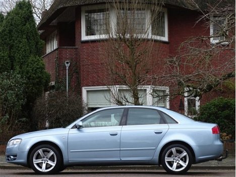 Audi A4 - 1.8 Turbo 163PK+ automaat / Pro L. S-LINE - 1