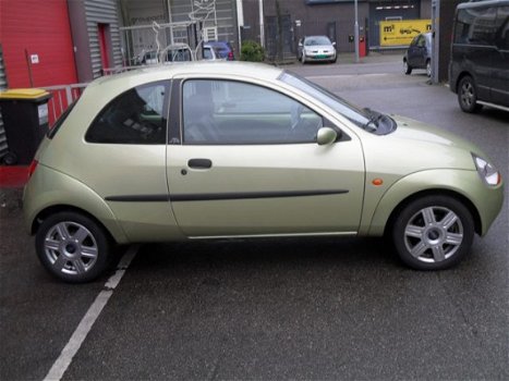 Ford Ka - 1.3 Appel, ZUINIGstuurbekracht, PDC, etc - 1