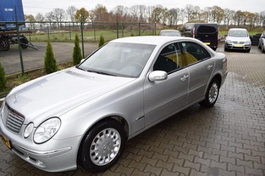 Mercedes-Benz E-klasse - 2, 4 elegance - 1