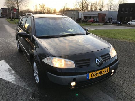 Renault Mégane Grand Tour - 1.6-16V Privilège Comfort * RUIME APK*AIRCO - 1