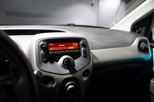 Citroën C1 - 1.0 e-VTi 68PK airdream 5D STYLE EDITION Airco/Bluetooth - 1