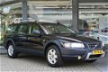 Volvo XC70 - 2.4 D5 AWD GEARTRONIC MOMENTUM LEDER BEKLEDING - 1 - Thumbnail