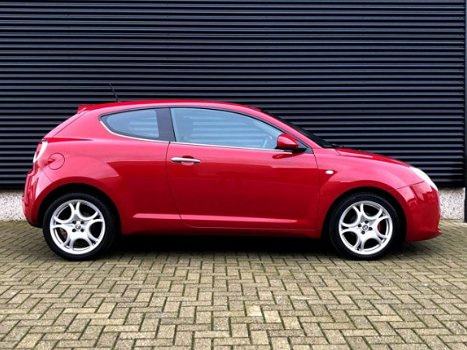 Alfa Romeo MiTo - 1.4 Distinctive / SPORT PACK / DEALER OND / PARK. SENS - 1