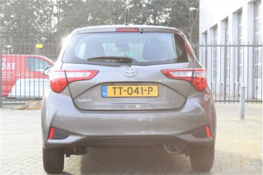 Toyota Yaris - 1.0 VVT-i Energy | Navigatie | Climate control |Safety sense - 1