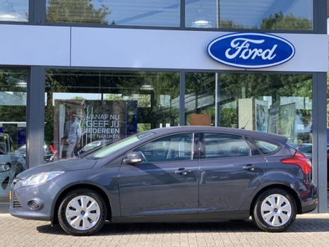 Ford Focus - 1.6 TI-VCT Trend 5-deurs 125pk Trekhaak, Airco, Bluetooth, Aux - 1