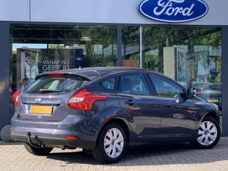 Ford Focus - 1.6 TI-VCT Trend 5-deurs 125pk Trekhaak, Airco, Bluetooth, Aux - 1