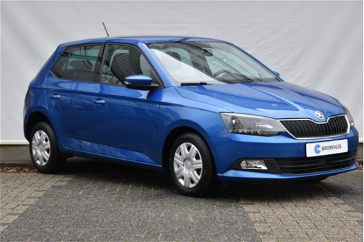 Skoda Fabia - 1.2 90PK Ambition Business | Navigatie | Cruise Control | Parkeersensoren - 1