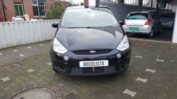 Ford S-Max - 2.0-16V Titanium uitvoering Dealeronderhouden - 1