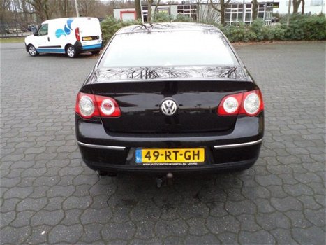Volkswagen Passat - 2.0 TDI Comfortline - 1