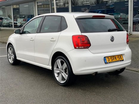 Volkswagen Polo - 1.6 TDI Highline 105PK Xenon|Navi|Clima| Stoelv|Zwarte hemel - 1