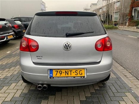 Volkswagen Golf - 1.6 FSI Sportline / GTI uitvoering / NAP - 1
