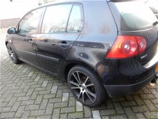 Volkswagen Golf - 1.9 TDI Trendline