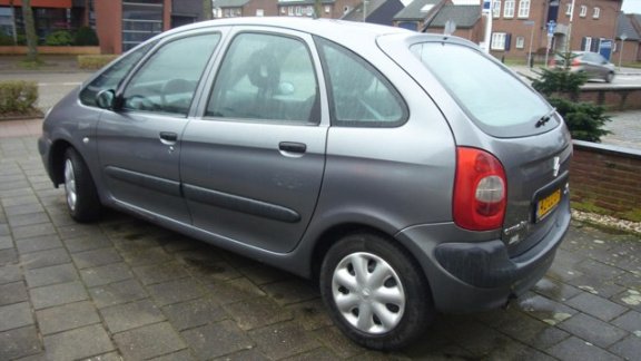 Citroën Xsara Picasso - 1.8 I 16V PICASSO - 1