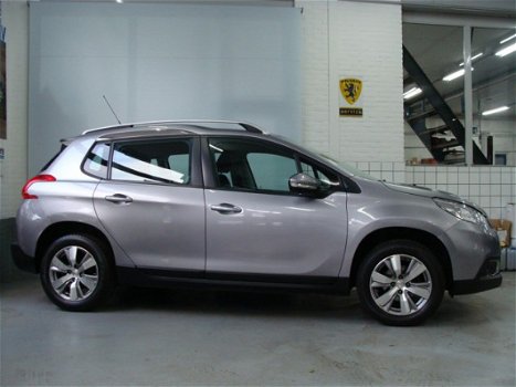 Peugeot 2008 - 1.2 VTi Active Pack Premium - 1