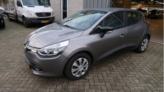 Renault Clio - 1.2 16V AIRCO/NAVI/5DRS/PDC/NAP - 1