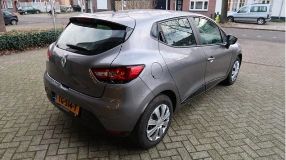 Renault Clio - 1.2 16V AIRCO/NAVI/5DRS/PDC/NAP - 1