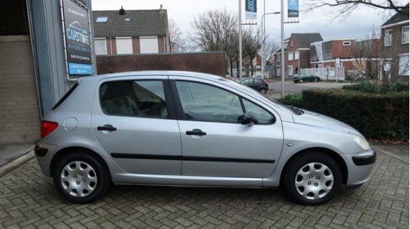 Peugeot 307 - 1.6-16V XR AUTOMAAT/AIRCO/5DRS/NAP - 1