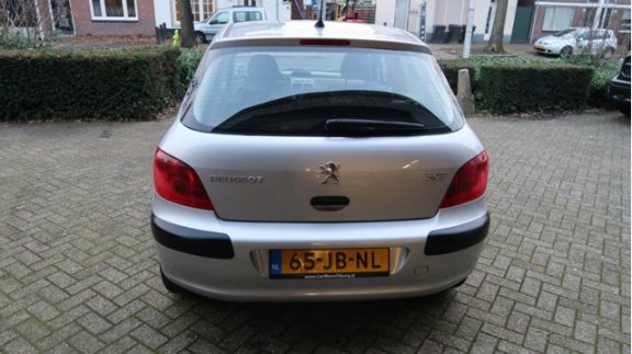 Peugeot 307 - 1.6-16V XR AUTOMAAT/AIRCO/5DRS/NAP - 1