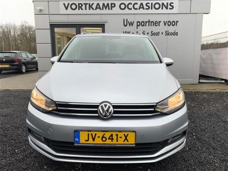 Volkswagen Touran - 1.6 TDI 110PK COMFORTLINE NAVI/TREKHAAK/PDC/ - 1