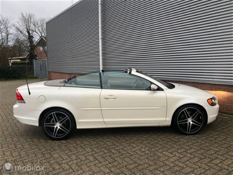 Volvo C70 Convertible - 2.4i Momentum - 1