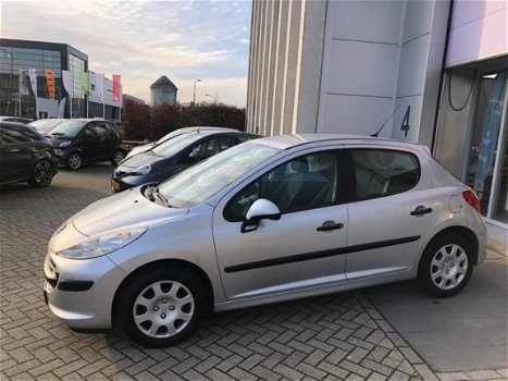 Peugeot 207 - 1.4-16V XR ZEER NETTE AUTO INRUIL MOGELIJK - 1