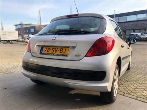 Peugeot 207 - 1.4-16V XR ZEER NETTE AUTO INRUIL MOGELIJK - 1