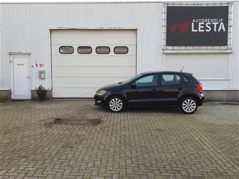 Volkswagen Polo - 1.4-16V Highline navigatie, climate, 5 drs - 1