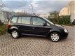 Volkswagen Touran - 1.6-16V FSI Athene // Nieuwe APK - 1 - Thumbnail