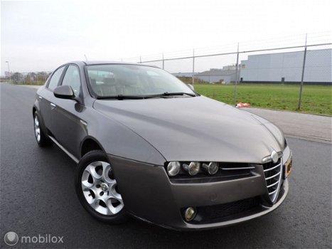 Alfa Romeo 159 - 1.9 JTS Distinctive - 1