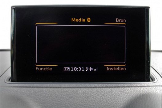 Audi A3 Sportback - 1.6 TDI Ambition Pro Line plus [ panoramadak xenon sportstoelen navi ] - 1