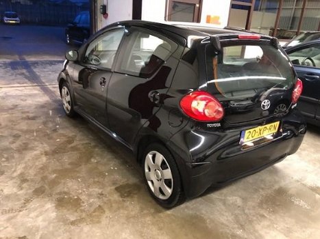 Toyota Aygo - 1.0-12V + Airco, Elek ramen, Radio CD Speler, onderhoudsboek .... etc - 1