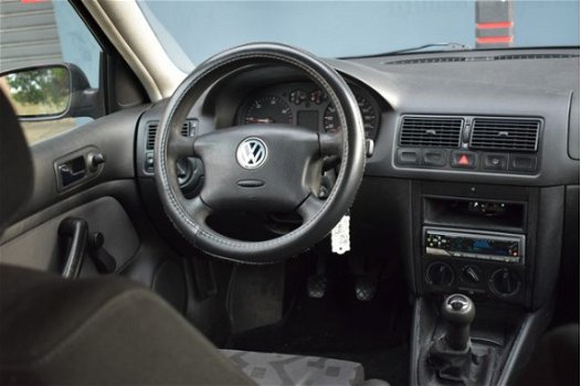 Volkswagen Golf - 1.9 SDI Trendline | 5 deurs | - 1