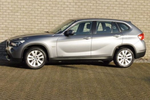 BMW X1 - SDRIVE18I EXECUTIVE ORGINEEL NED./Navi/Ecc/Ccr/ 93554 Km - 1