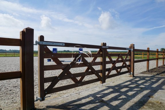 Veld Omheiningen, Hardhouten poort Weidepoort Oprit Hardhout - nr. 1