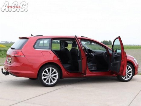 Volkswagen Golf Variant - 1.6 TDi AUTOMAAT Leer Trekhaak Navi ECC - 1