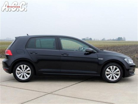 Volkswagen Golf - 1.6 TDi Highline Park Assist ECC Navi - 1