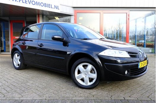 Renault Mégane - 1.6-16V Business Line Navi/Clima/LMV - 1