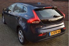 Volvo V40 - 1.6 D2 Momentum '13 Clima Cruise Navi