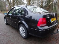 Volkswagen Bora - 1.6 Comfortline AUTOMAAT