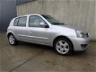 Renault Clio - 1.2-16V Campus airco, 5-deurs, LMV - 1 - Thumbnail