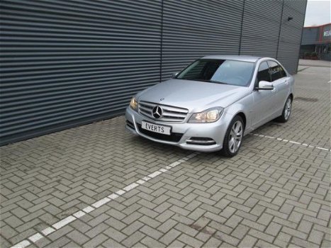 Mercedes-Benz C-klasse - 220 CDI Avantgarde 136137 km met mb historie zeer mooie en complete mercede - 1