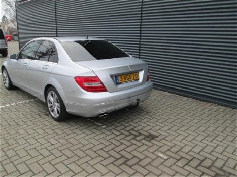 Mercedes-Benz C-klasse - 220 CDI Avantgarde 136137 km met mb historie zeer mooie en complete mercede - 1